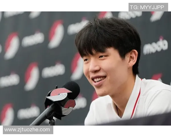 签约开拓者 杨瀚森抱着学习的态度去努力