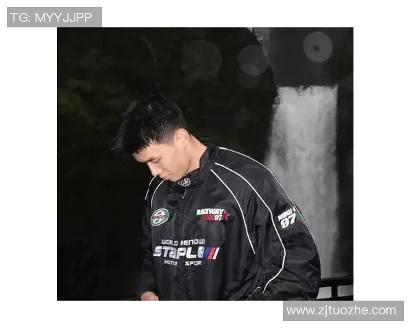 新的一年继续加油！林葳更新社媒晒出一组个人帅照